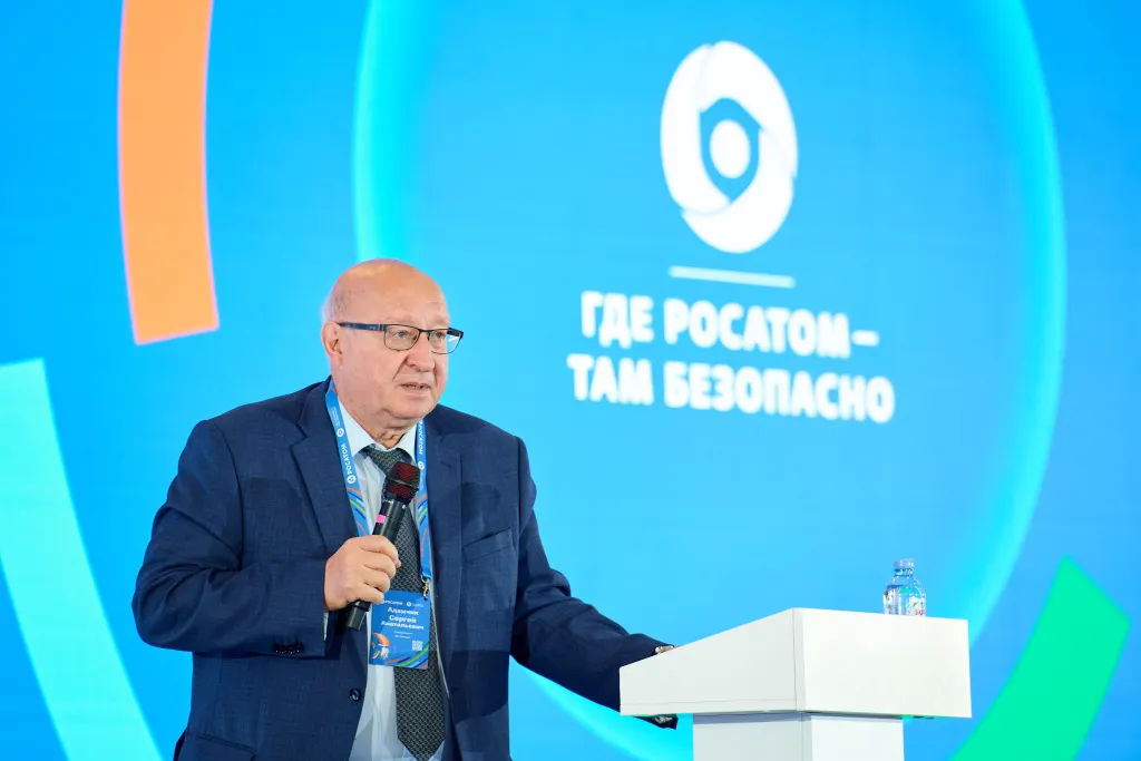 Адамчик-min (002).jpg Адамчик-min (002).jpg